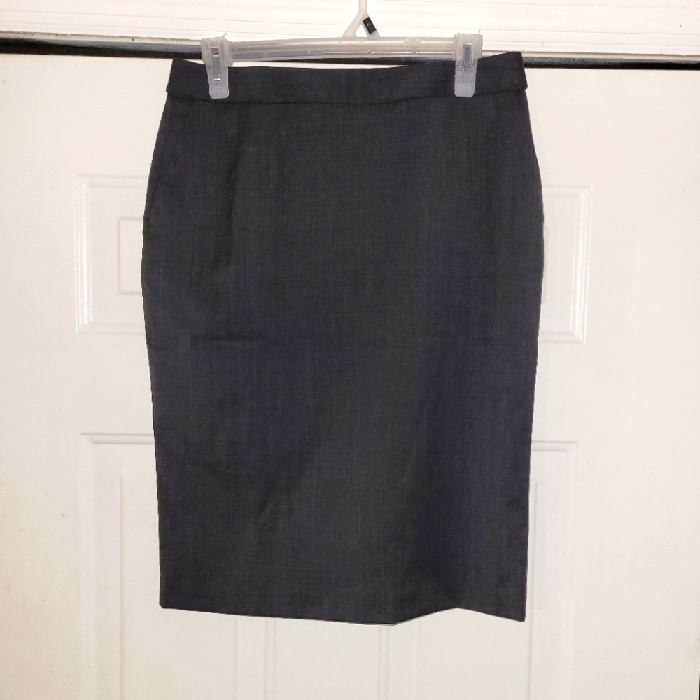 NEW Classic Affinity Pencil Skirt~Charcoal~Business~Size 6~NWT